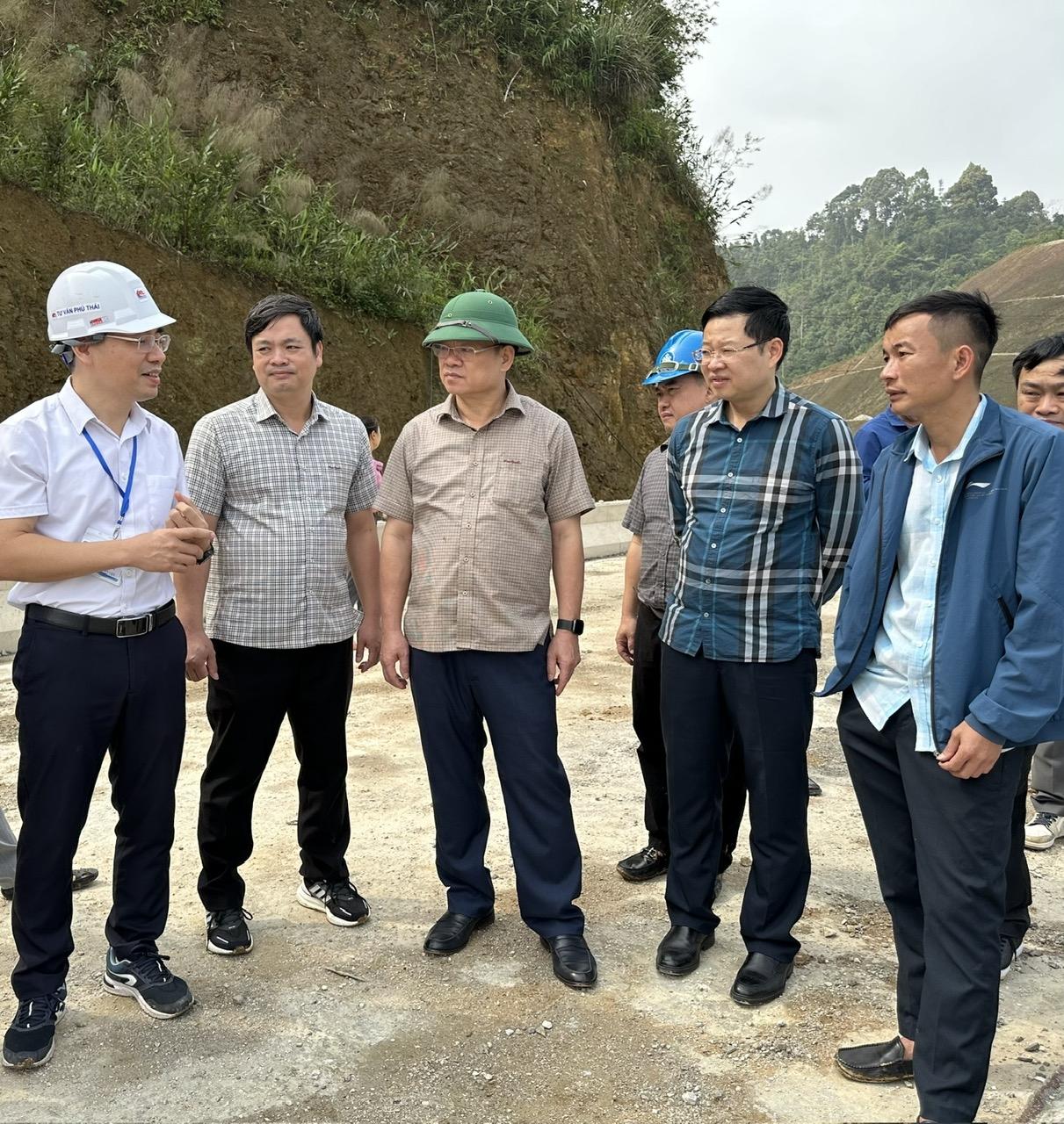 Công trình cầu Nà Bay tại địa phận xã Bằng Phúc (Chợ Đồn) đã cơ bản hoàn thành các hạng mục chính.